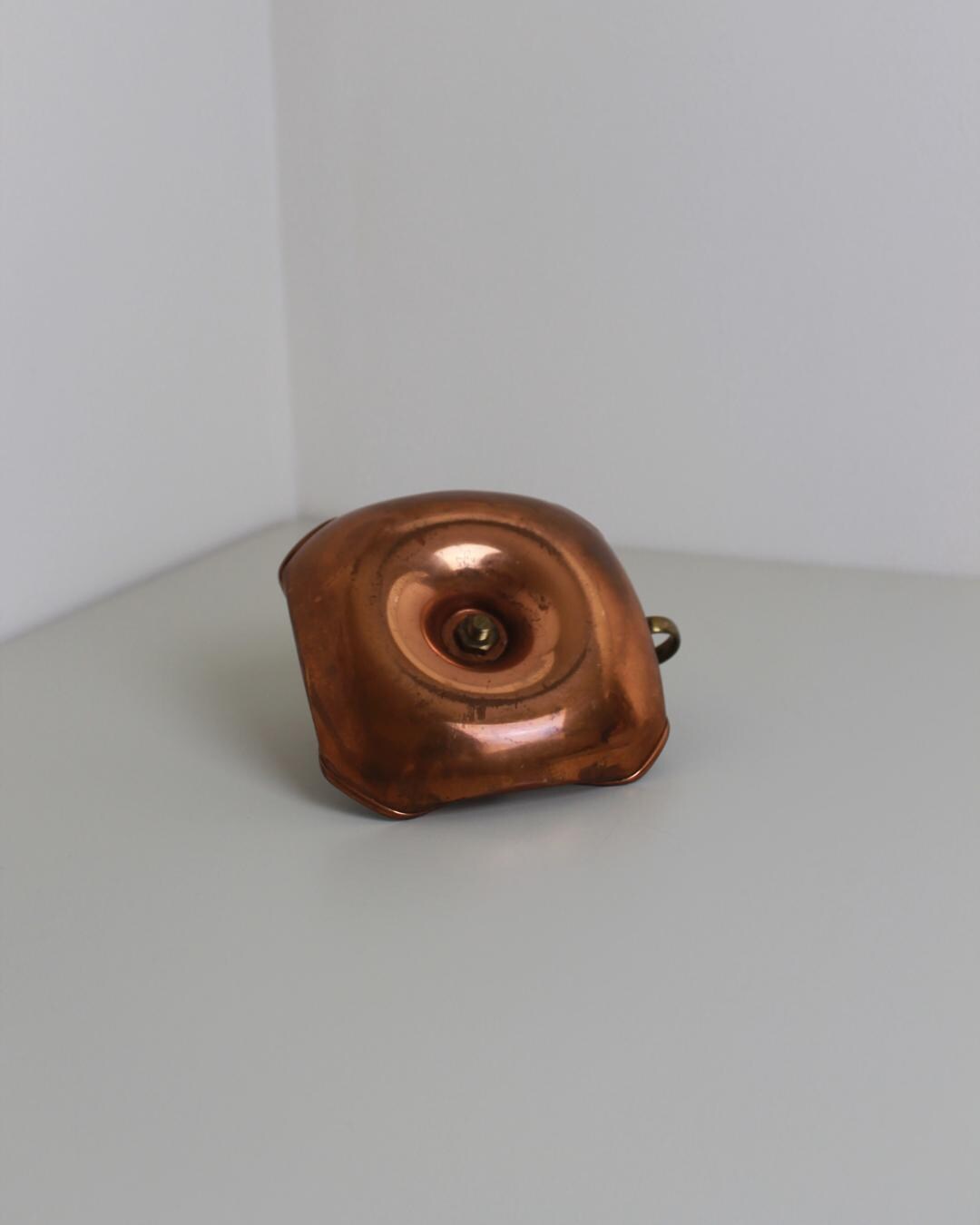 Antique Copper Arts & Crafts Chamberstick with Brass Handle, Early 20th Century - The Estate