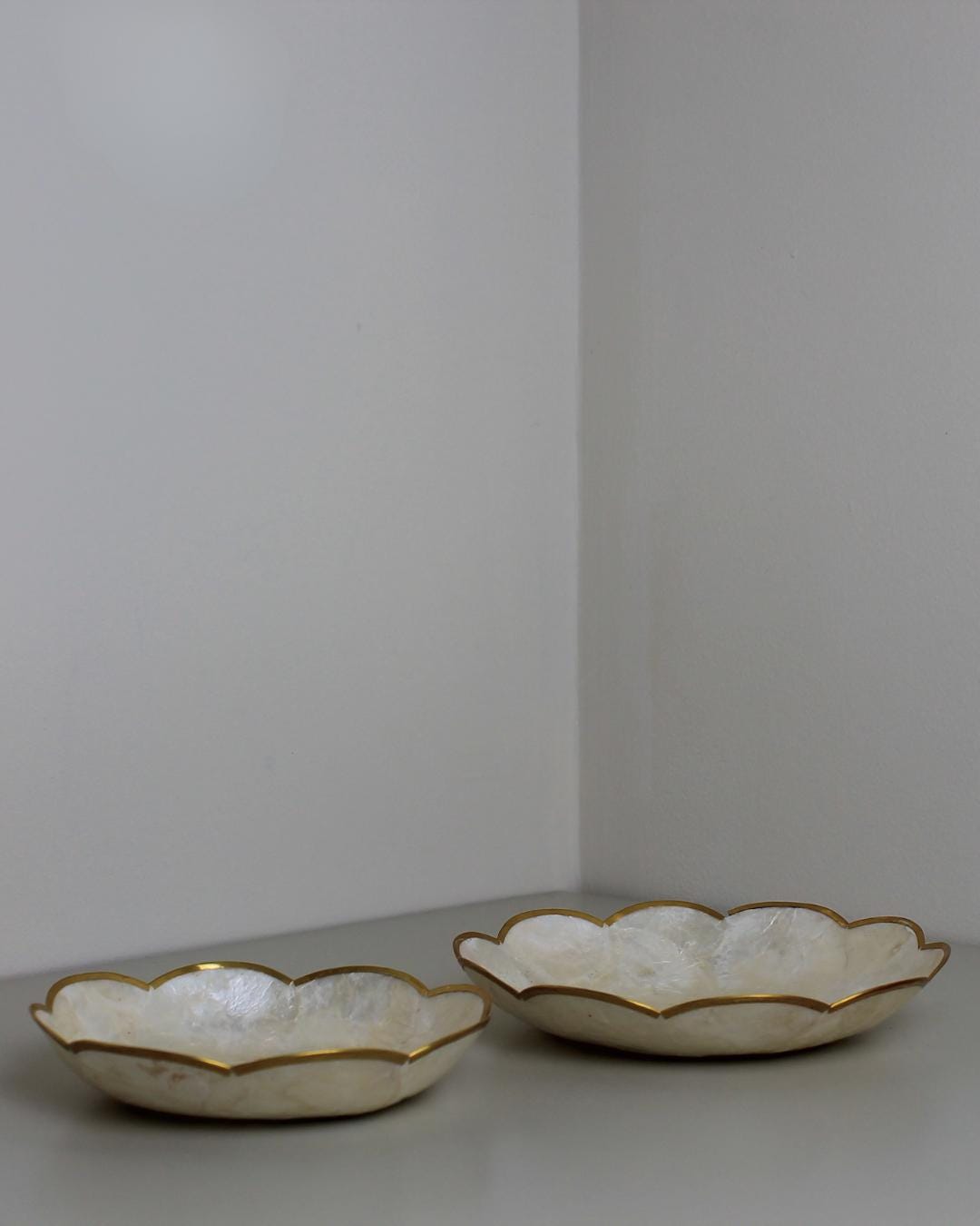 Set of Two Capiz Shell Bowls with Gilded Brass Rim – 1970s Coastal Glam - The Estate