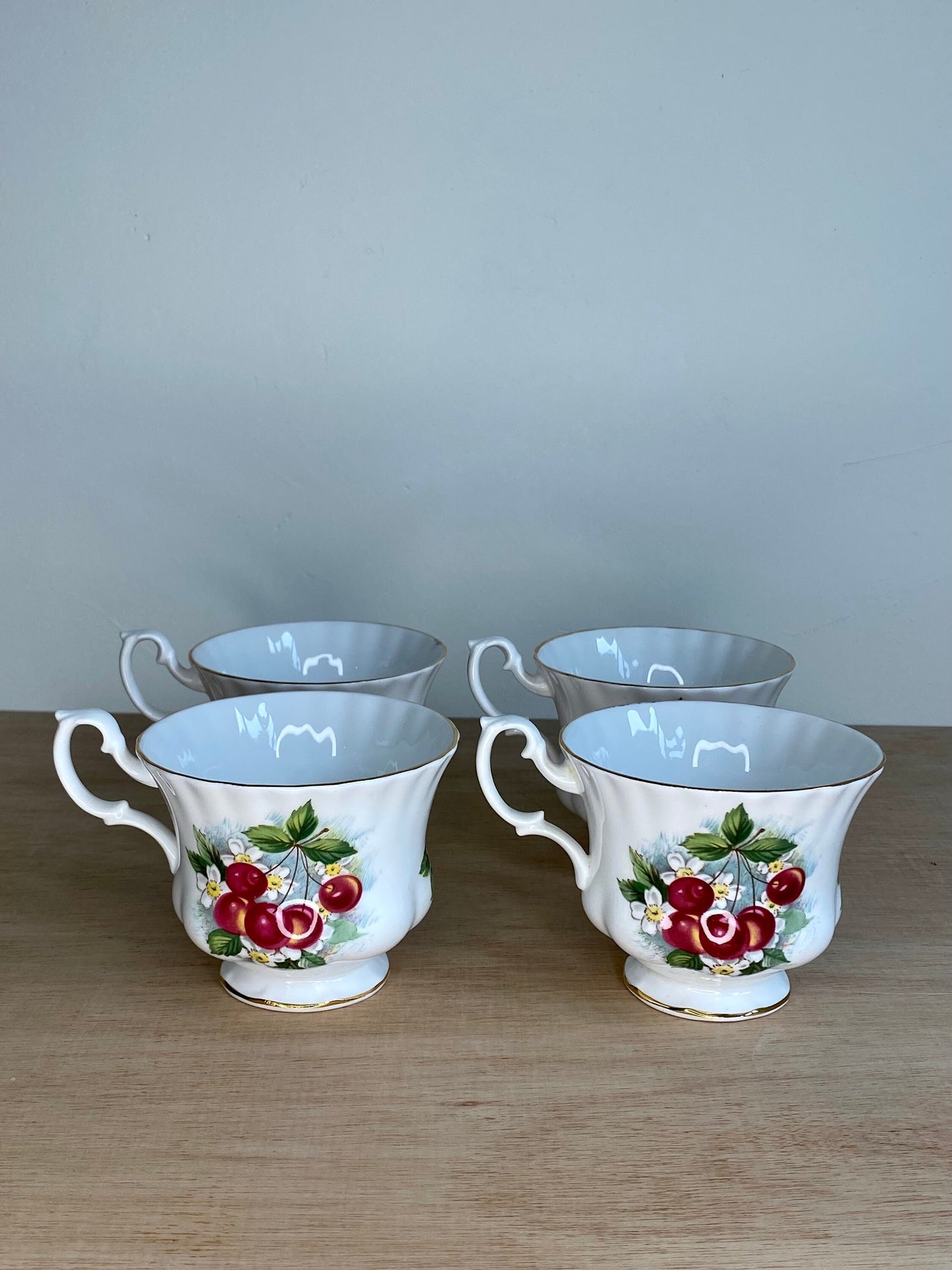 Vintage Richmond Bone China Tea Set – 4 Cups & Saucers – Cherry Blossom Pattern - The Estate