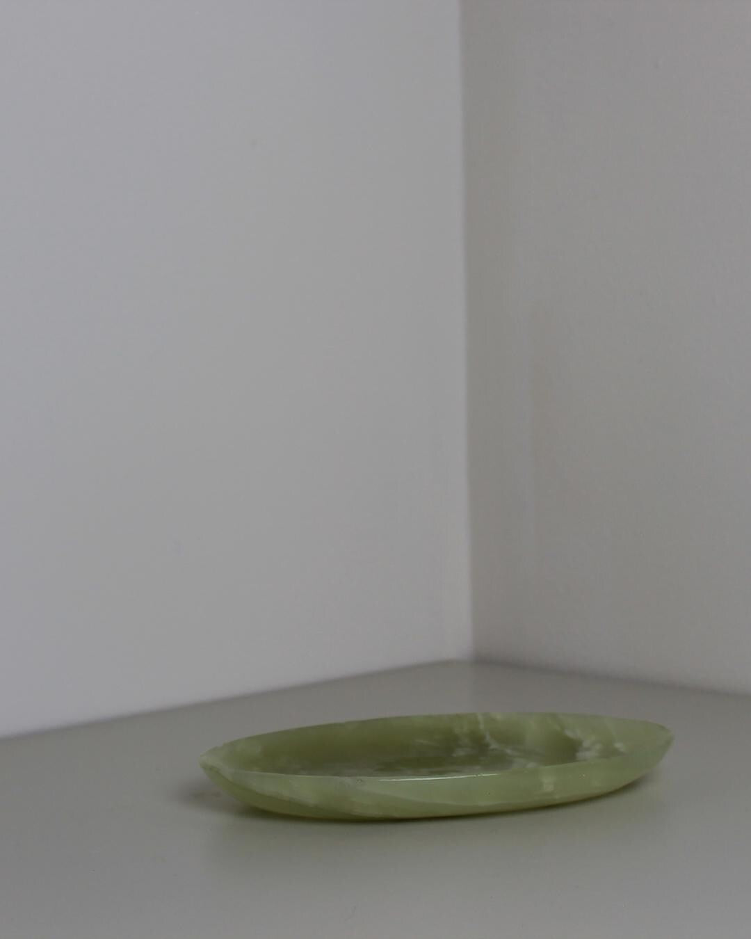 Vintage Green Onyx Carved Dish – Oval Catchall or Vanity Tray (20cm) - The Estate