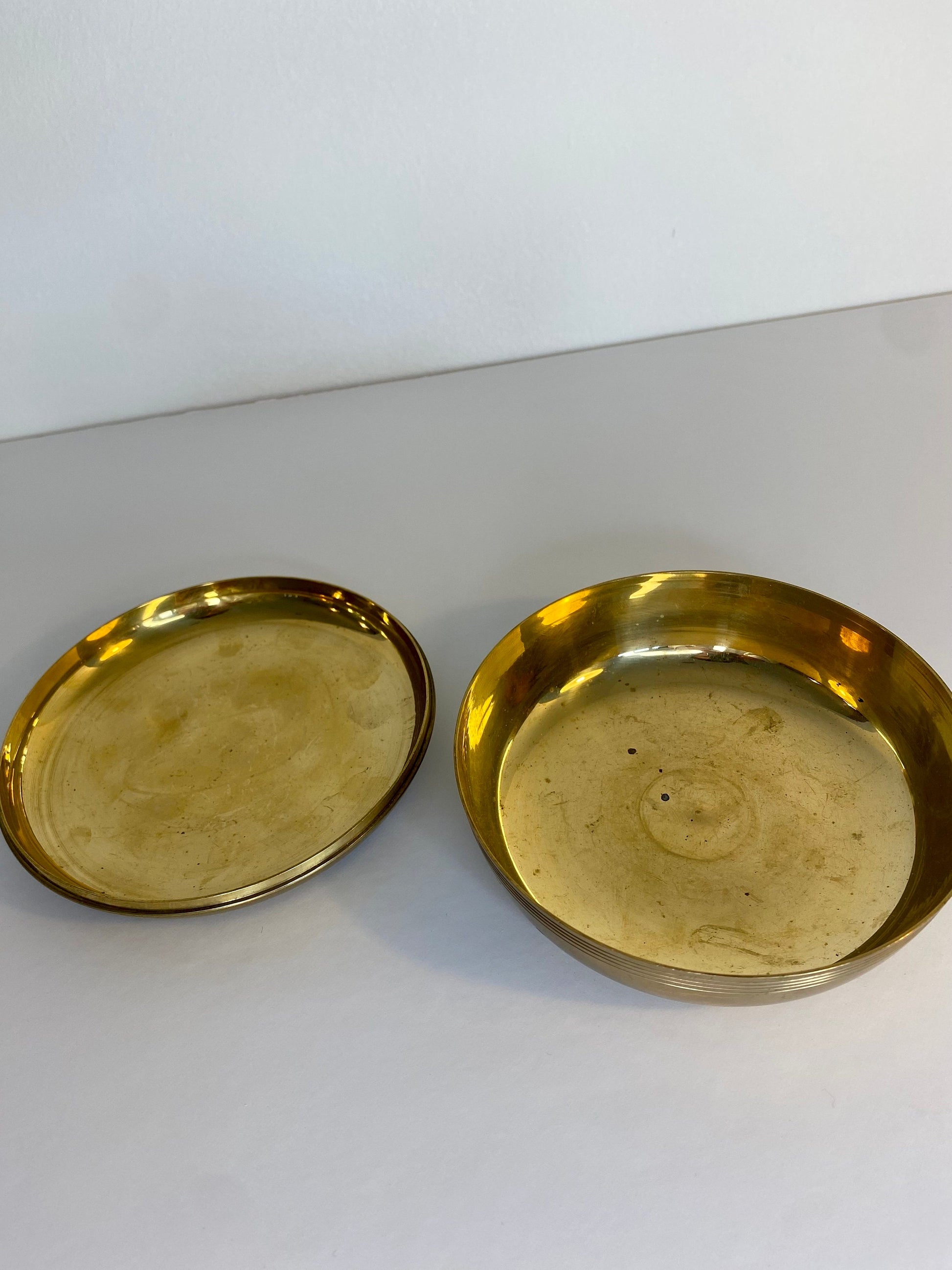 Mid-Century Floral Brass Trinket Box with Enamel Inlay, Indian 1960s - The Estate