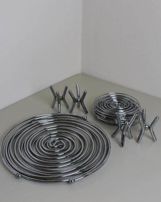 Postmodern Chrome Spiral Trivet & Coaster Set (15pcs) with Holders – 1980s Style - The Estate