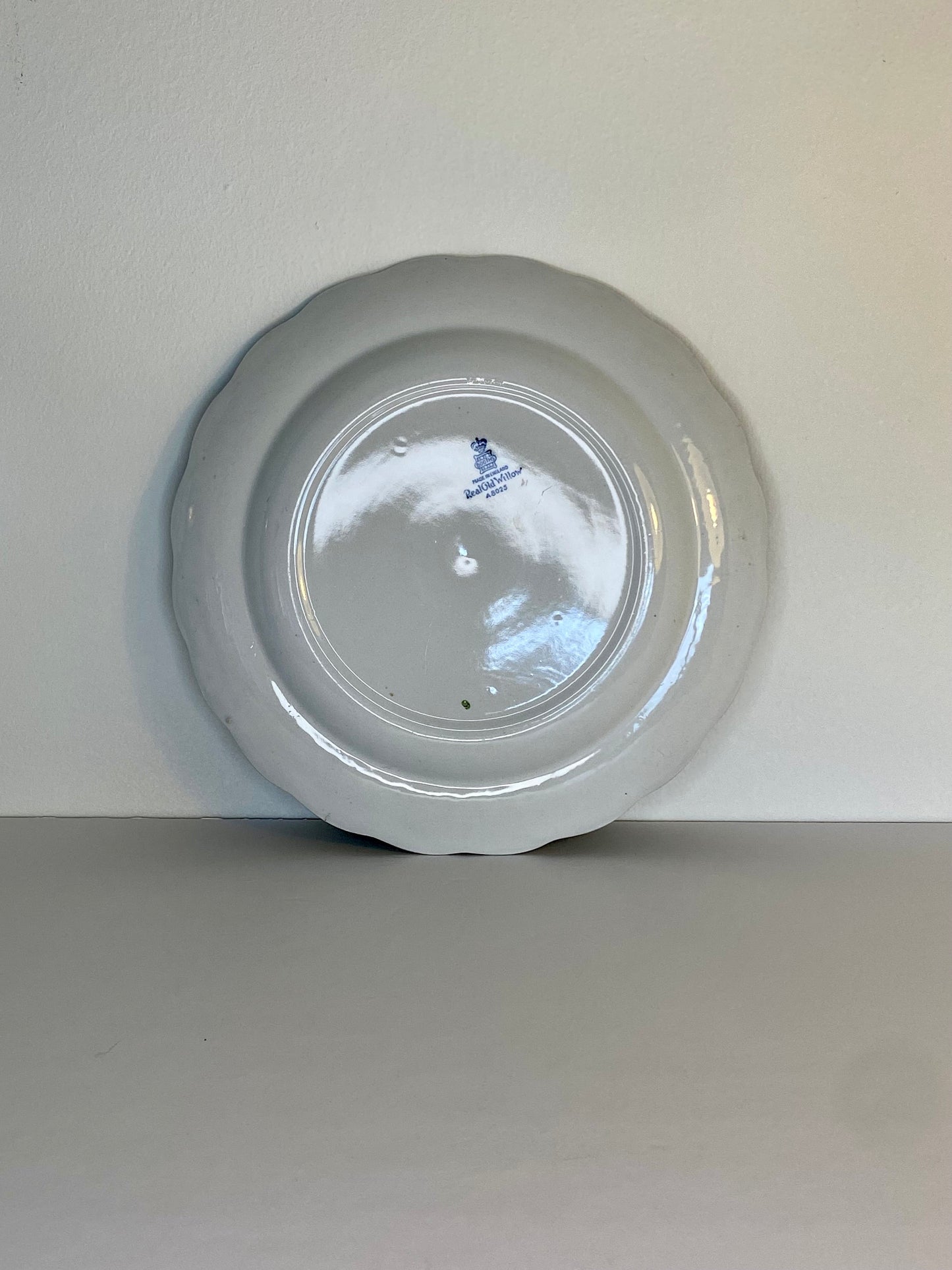 Booths Real Old Willow Gilded Plate, Scalloped Edge, A8025, Made in England - The Estate