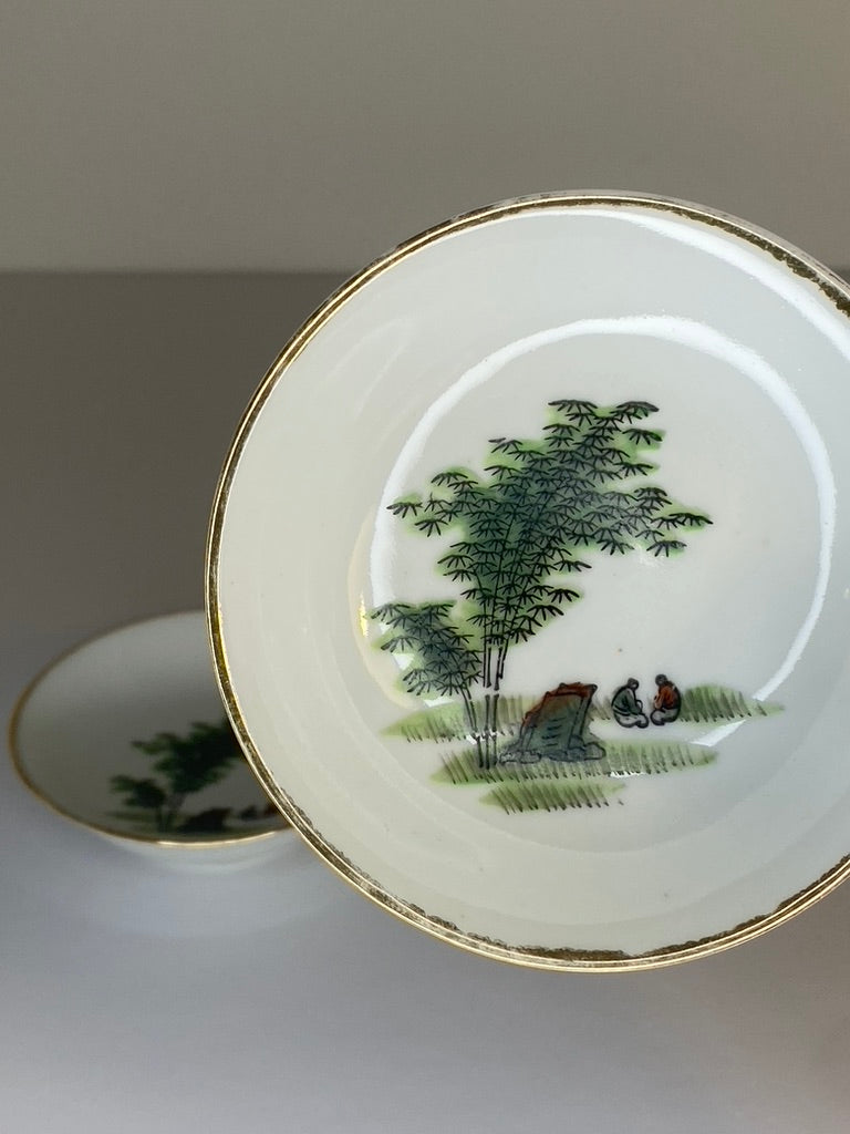 Pair of Chinese Porcelain Bowls – Hand-Painted Bamboo & Figures – Gold Rim – Vin - The Estate