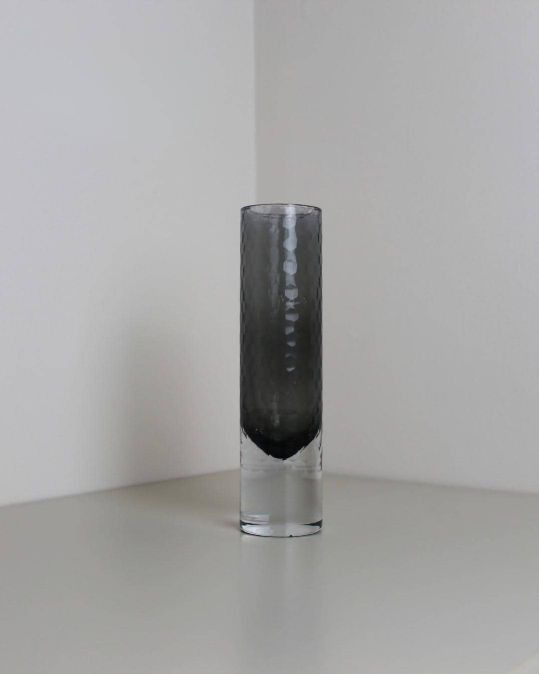 Betty Jackson Grey Textured Glass Bud Vase – Tall Modernist Cylinder, 24cm - The Estate