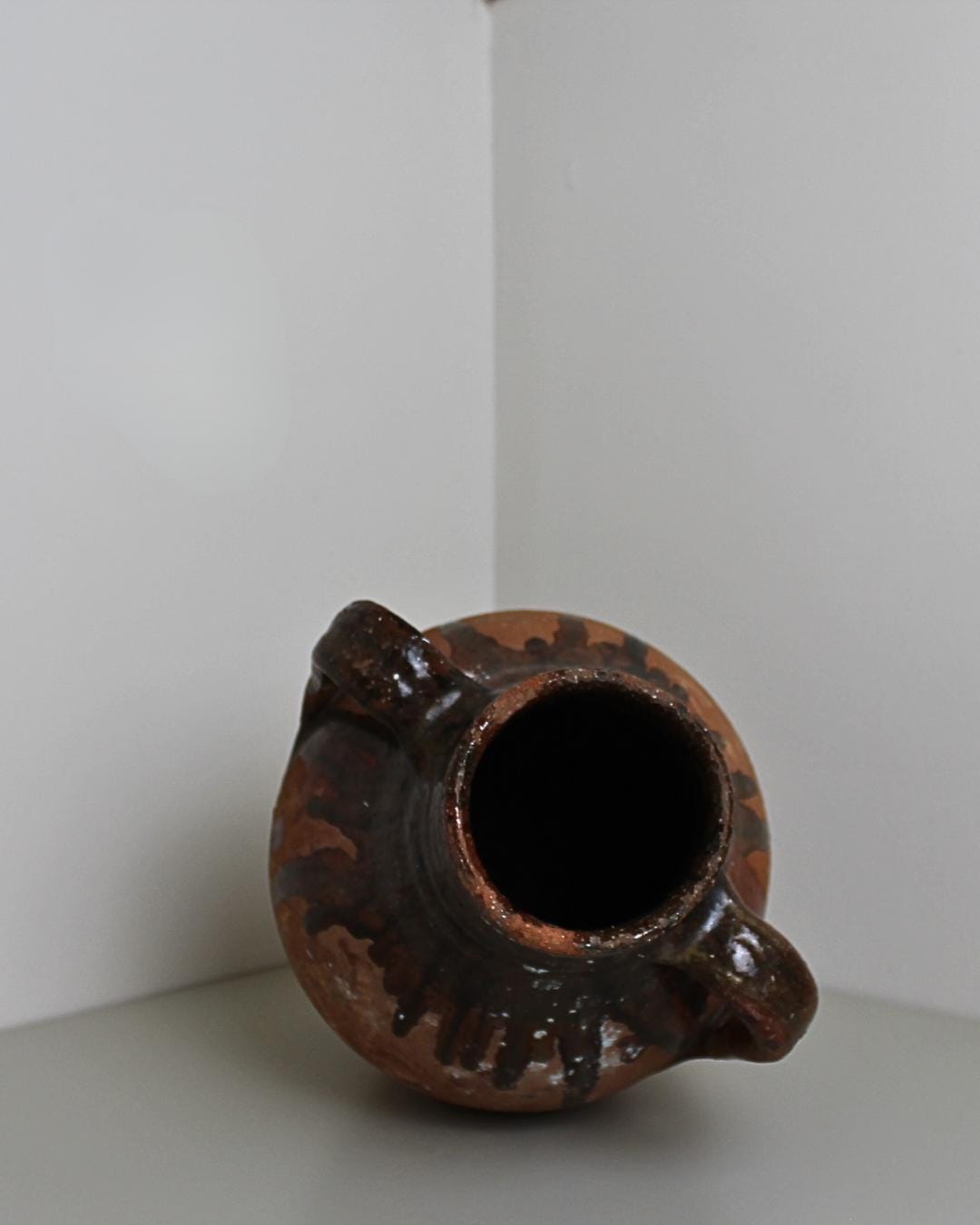 Spanish Terracotta Olive Jar with Manganese Drip Glaze – Antique Two-Handled Amphora, 35 cm Rustic F - The Estate