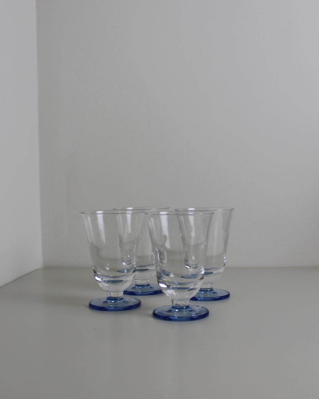 Blue-Footed Stemmed Water / Wine Glasses – Set of 4 Minimal Tumblers, 2000s Scandinavian Style - The Estate