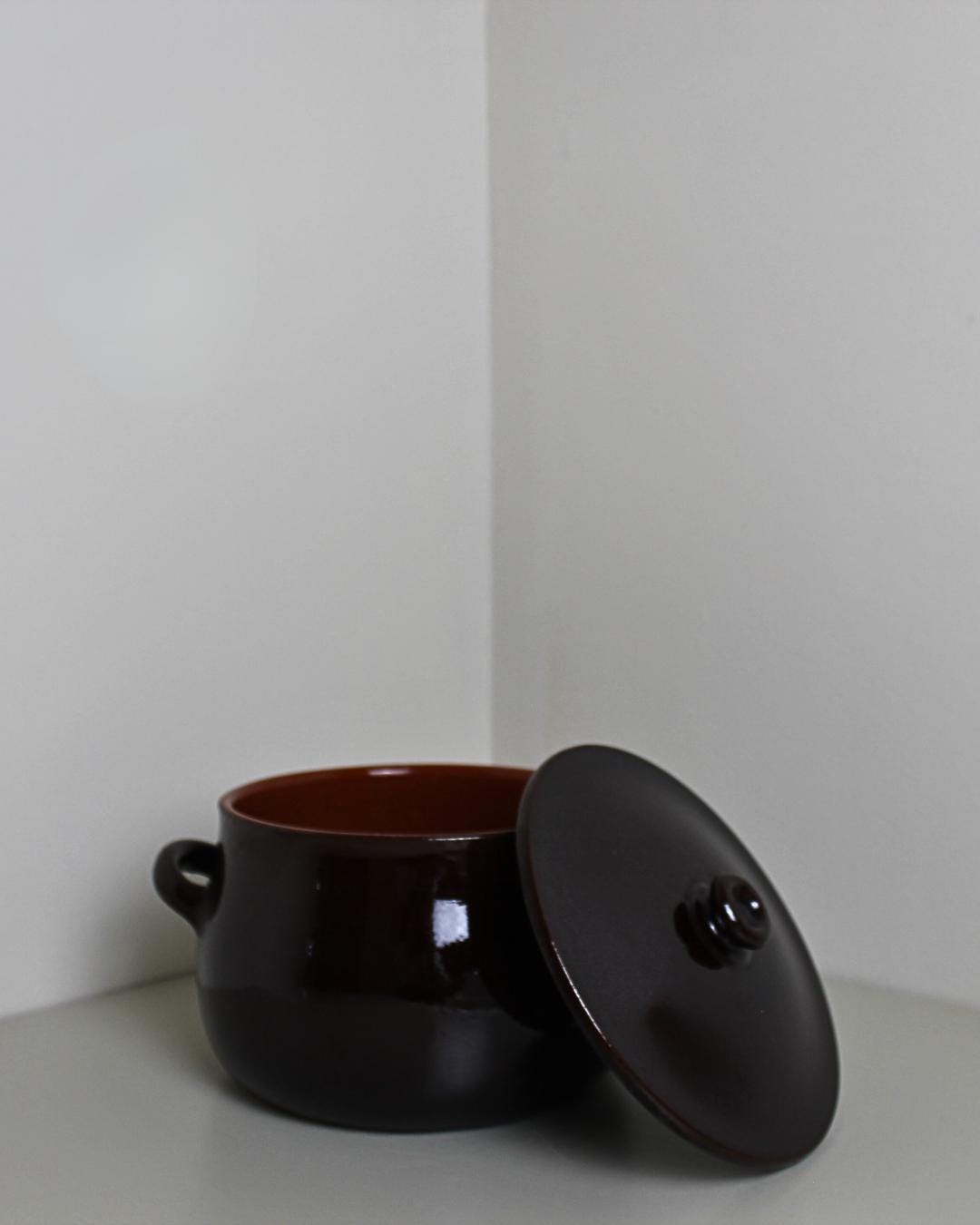 Vintage Brown Glazed Earthenware Casserole Pot – Lidded Bean / Soup Crock with Handles, 1970s Stonew - The Estate