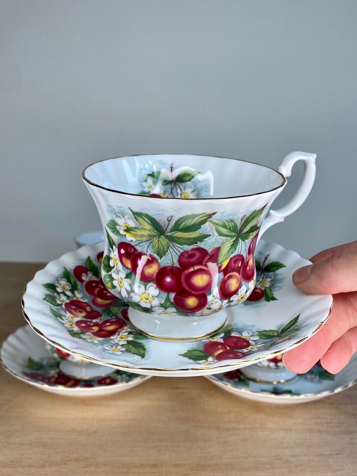 Vintage Richmond Bone China Tea Set – 4 Cups & Saucers – Cherry Blossom Pattern - The Estate