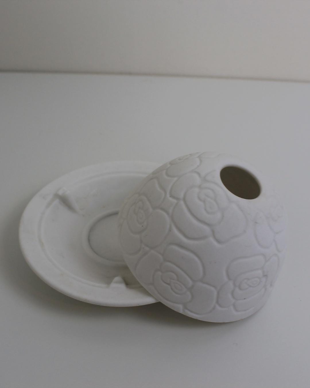 White Ceramic Tealight Dome Holder with Floral Embossed Pattern - The Estate