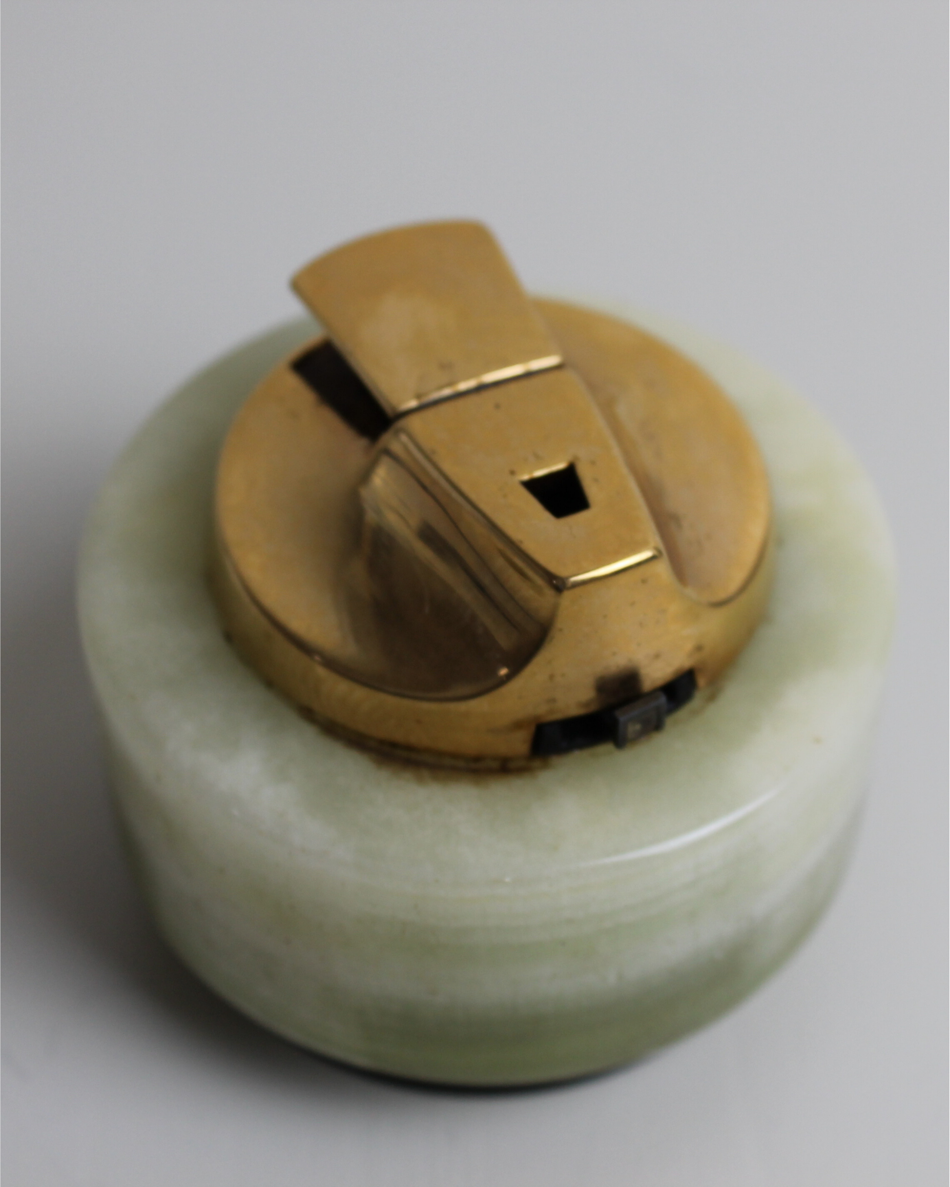 Vintage Onyx Tabletop Lighter - The Estate