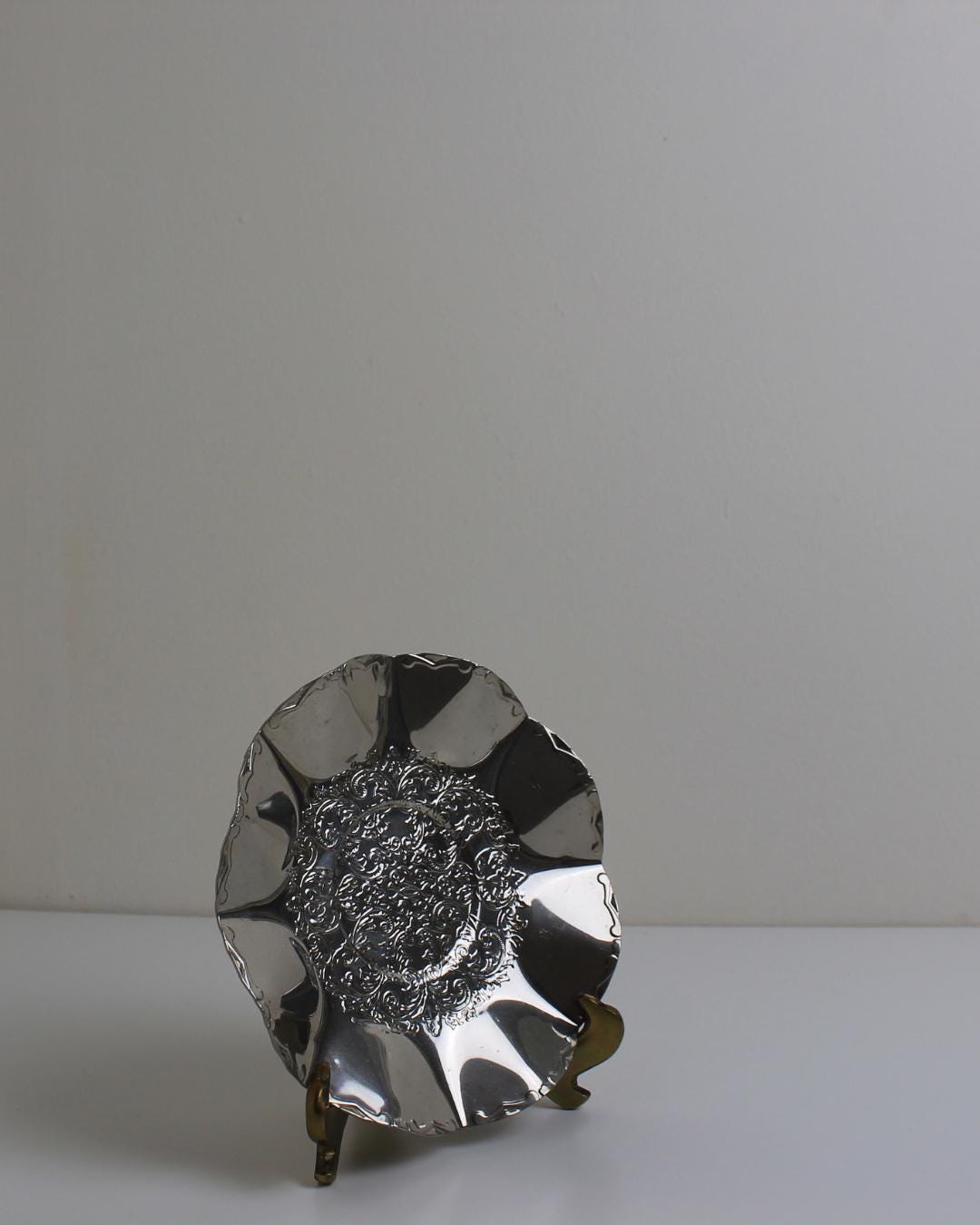 Rococo-Scroll EPNS Silver-Plated Footed Bonbon / Trinket Dish, c. 1950s England - The Estate