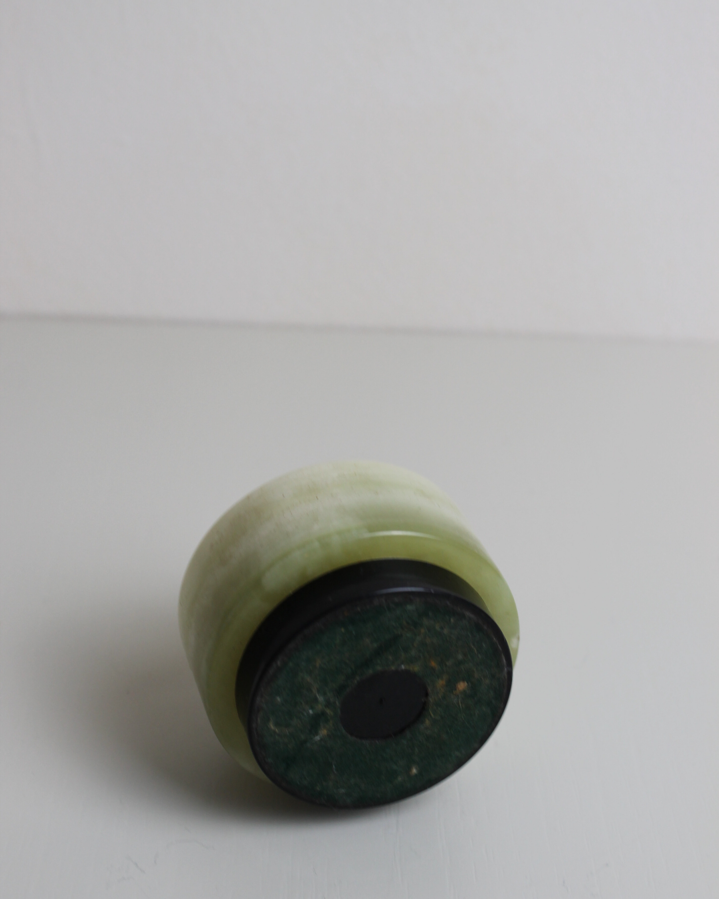 Vintage Onyx Tabletop Lighter - The Estate