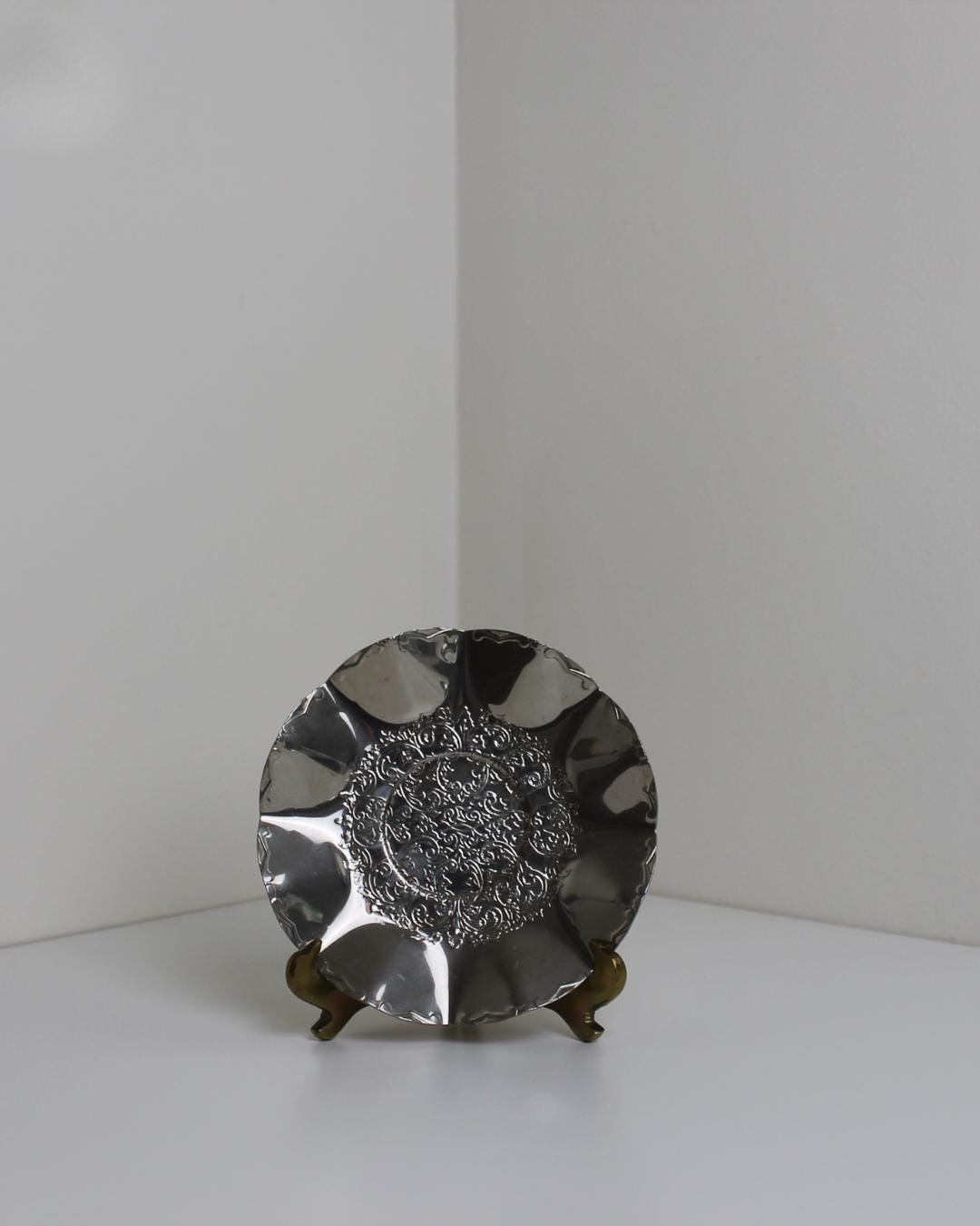 Rococo-Scroll EPNS Silver-Plated Footed Bonbon / Trinket Dish, c. 1950s England - The Estate