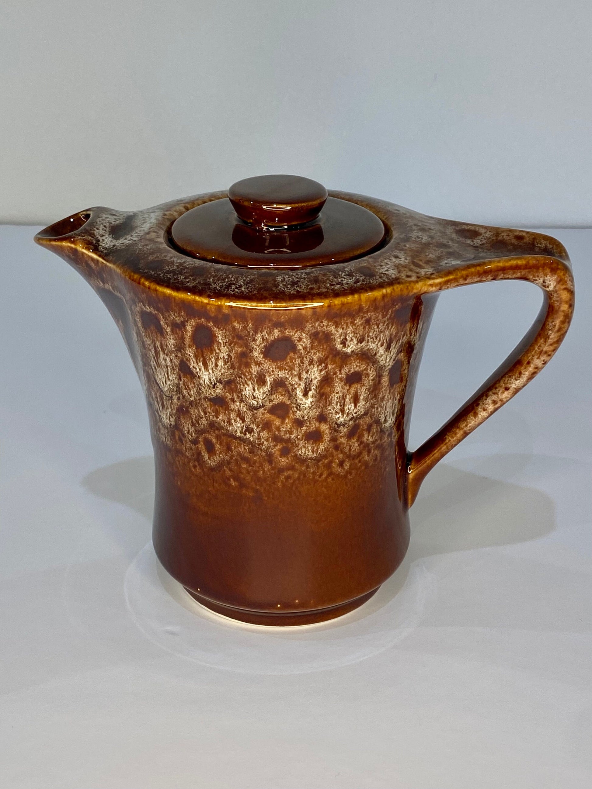 Kernewek Pottery Lava Glazed Teapot, Cornwall Studio Pottery, 1970s - The Estate