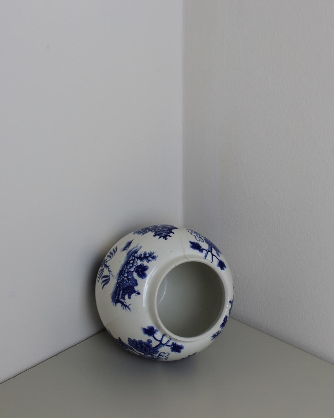 Blue Willow Ginger Jar by Regency Fine Arts – Vintage English Transferware Vase - The Estate