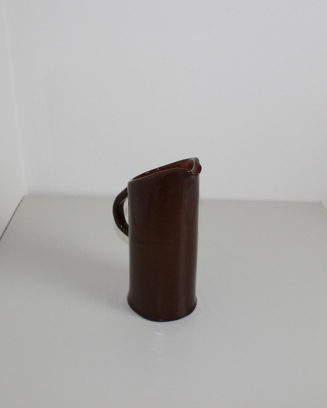 Mid-Century Brown Glazed Stoneware Jug – Tall Cylindrical Water / Flower Pitcher, British 1960s-70s, - The Estate