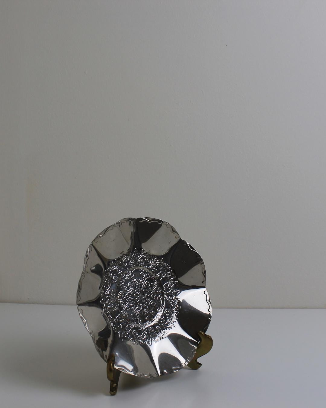 Rococo-Scroll EPNS Silver-Plated Footed Bonbon / Trinket Dish, c. 1950s England - The Estate