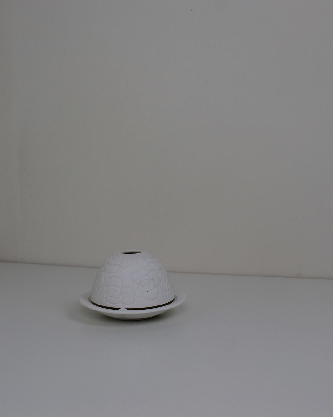 White Ceramic Tealight Dome Holder with Floral Embossed Pattern - The Estate