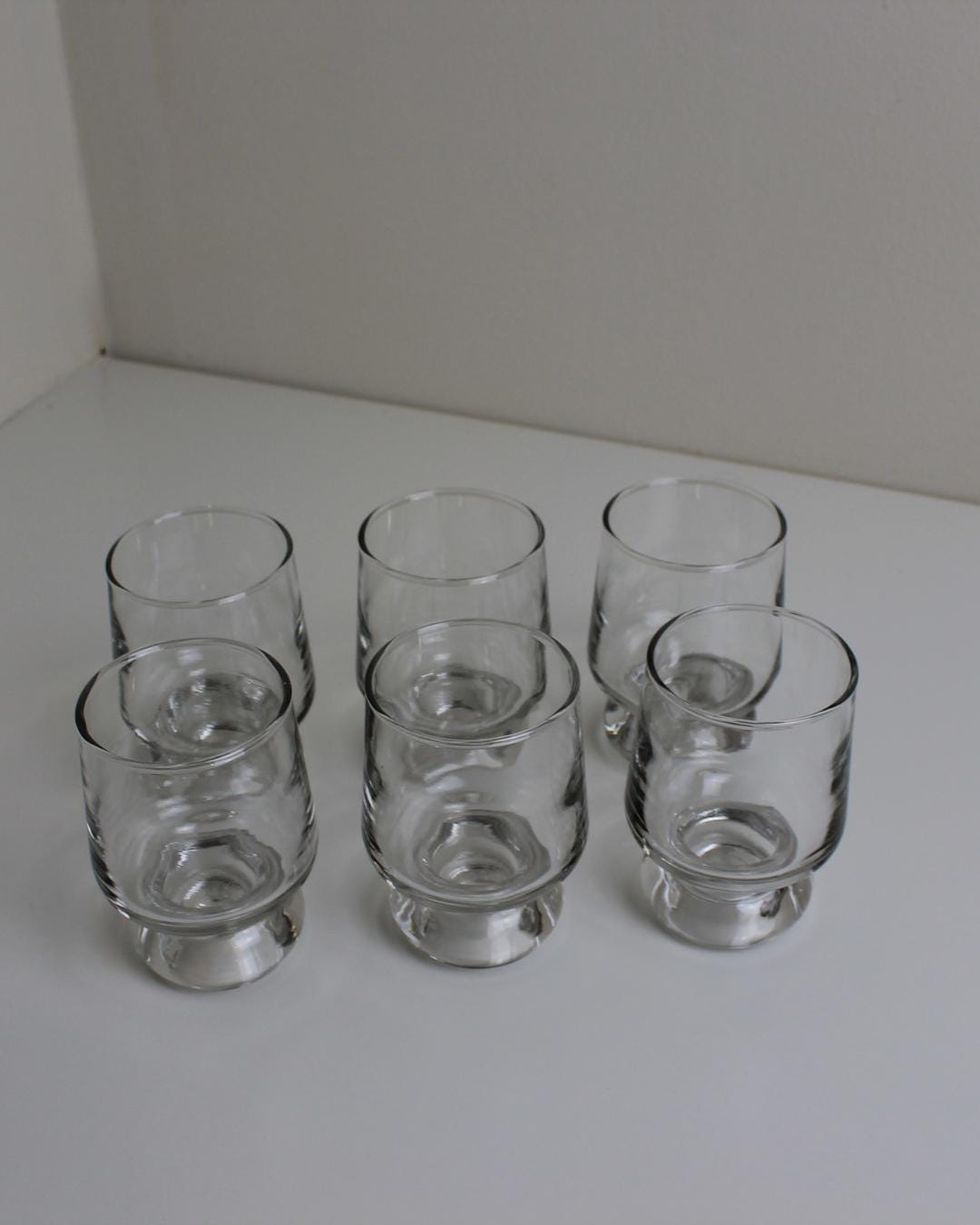 Arcoroc “Cavalier” Heavy-Base Footed Whisky & Water Tumblers — Set of 6, 1970s French Glass - The Estate